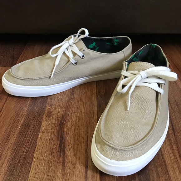 vans rata vulc size 10